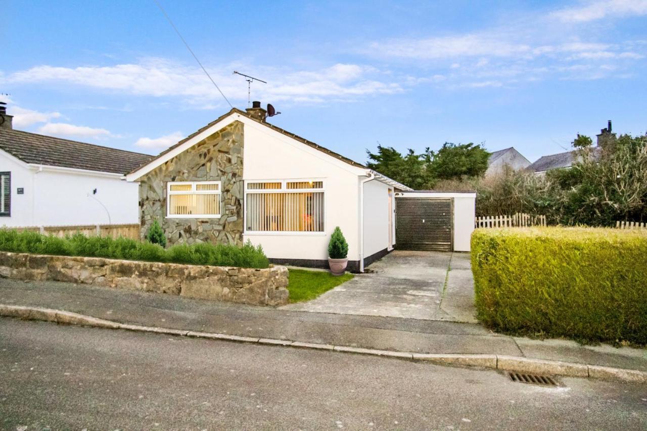 Heulwen - Moelfre Apartment Exterior photo
